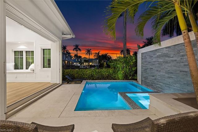 770 Park ST, Naples, FL 34102