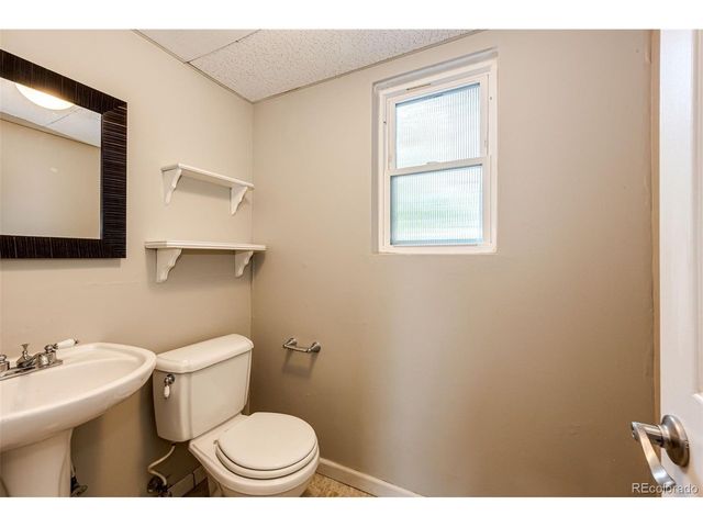 4674 S Estes St, Littleton, CO 80123