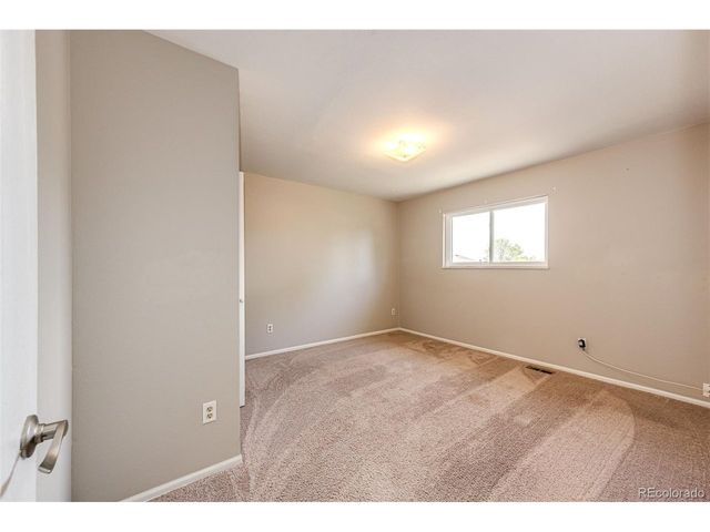 4674 S Estes St, Littleton, CO 80123