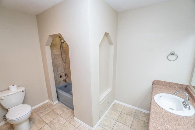 W179N9765 Riversbend CIRCLE W, Germantown, WI 53022