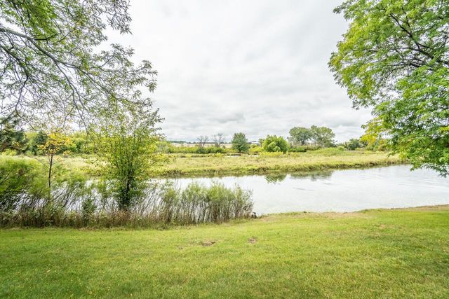 W179N9765 Riversbend CIRCLE W, Germantown, WI 53022