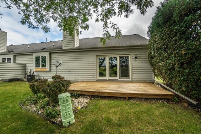 W179N9765 Riversbend CIRCLE W, Germantown, WI 53022