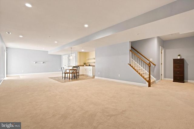 1 BENNETT LN, Newtown, PA 18940