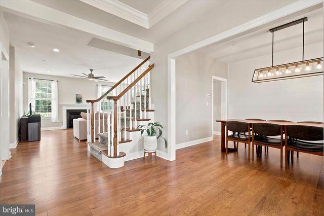 1 BENNETT LN, Newtown, PA 18940