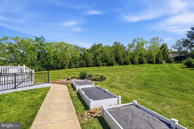 1 BENNETT LN, Newtown, PA 18940