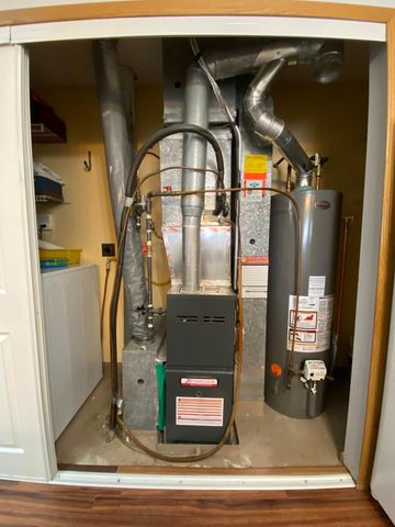 1060 Pond View Court, Vadnais Heights, MN 55127