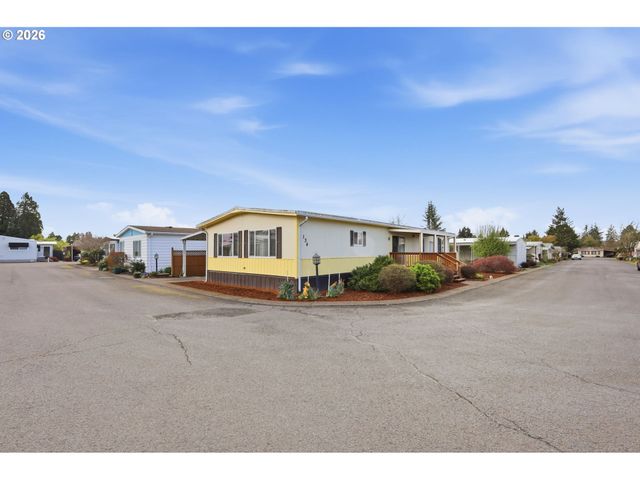 1800 LAKEWOOD Ct 134, Eugene, OR 97402