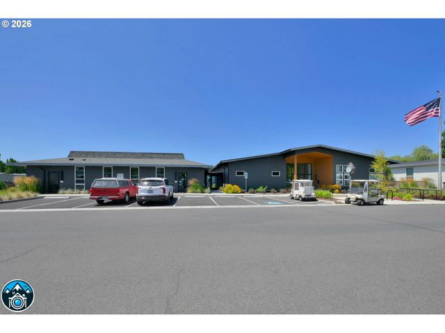 1800 LAKEWOOD Ct 134, Eugene, OR 97402