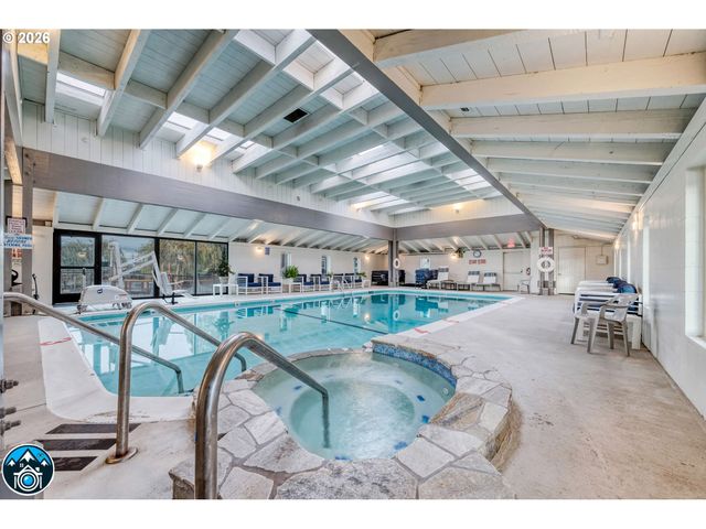 1800 LAKEWOOD Ct 134, Eugene, OR 97402