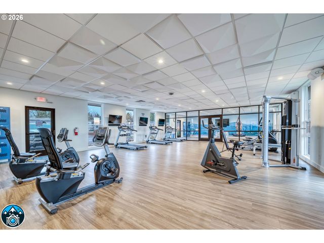 1800 LAKEWOOD Ct 134, Eugene, OR 97402