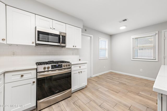 15 Twain Court, Freehold, NJ 07728