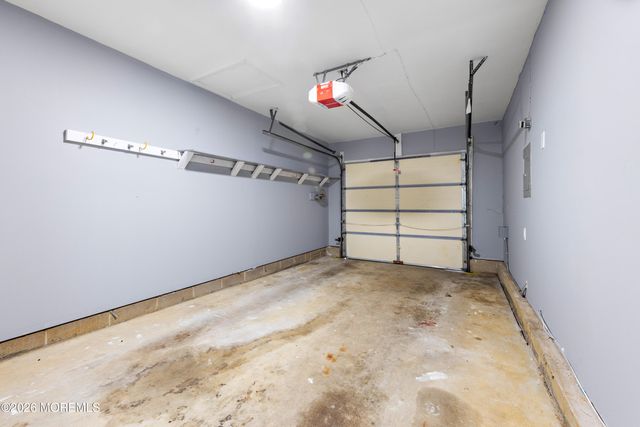 15 Twain Court, Freehold, NJ 07728