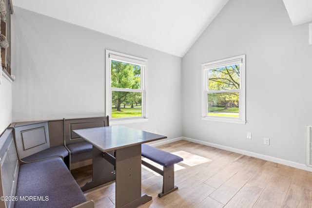 15 Twain Court, Freehold, NJ 07728