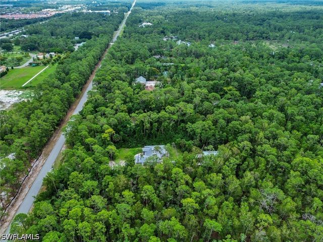 5040 CHERRY WOOD DR, Naples, FL 34119