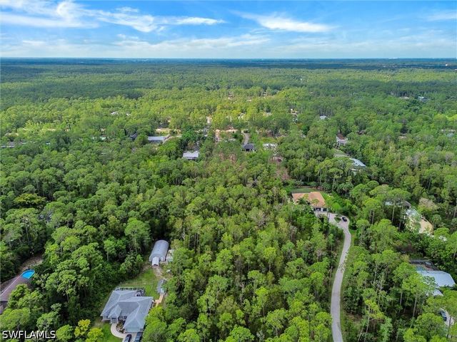 5040 CHERRY WOOD DR, Naples, FL 34119