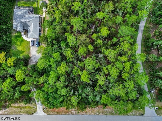 5040 CHERRY WOOD DR, Naples, FL 34119