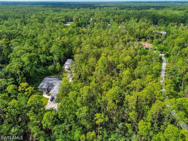 5040 CHERRY WOOD DR, Naples, FL 34119