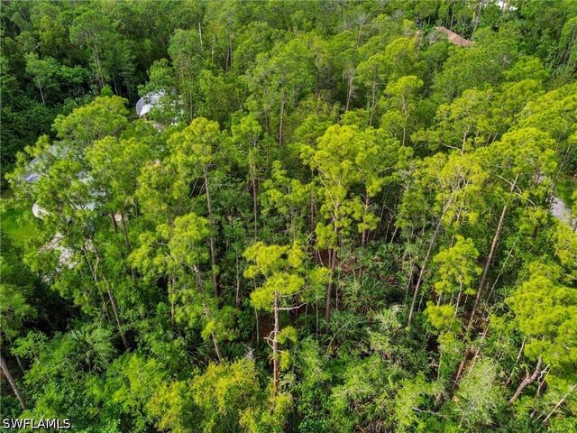 5040 CHERRY WOOD DR, Naples, FL 34119