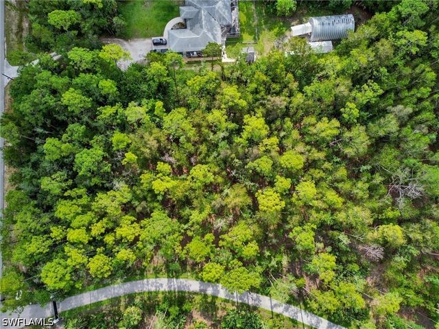 5040 CHERRY WOOD DR, Naples, FL 34119