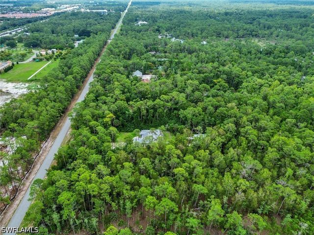 5040 CHERRY WOOD DR, Naples, FL 34119
