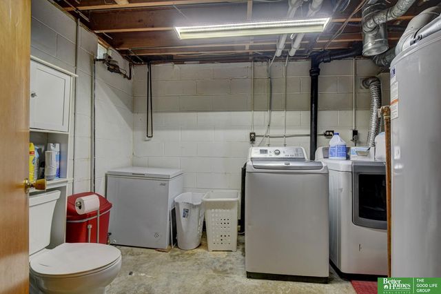 8812 Valley View Drive, La Vista, NE 68128