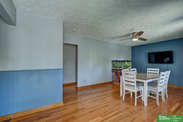 8812 Valley View Drive, La Vista, NE 68128