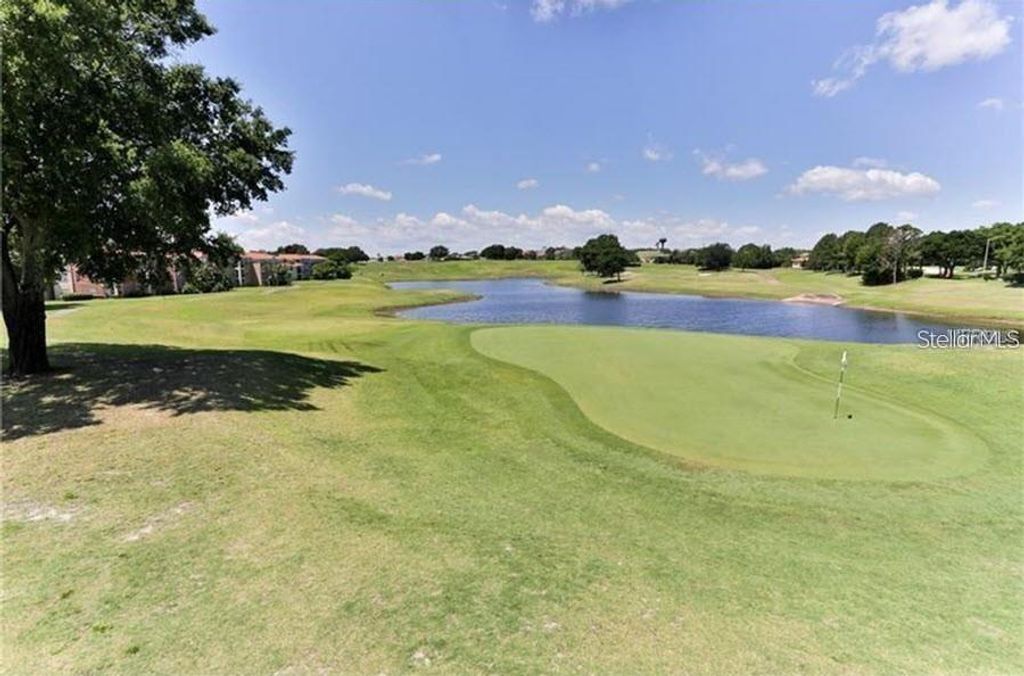 Image 17 of property listing at 7270 WESTPOINTE BOULEVARD 933, Orlando, FL 32835