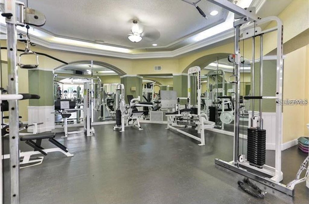 Image 18 of property listing at 7270 WESTPOINTE BOULEVARD 933, Orlando, FL 32835