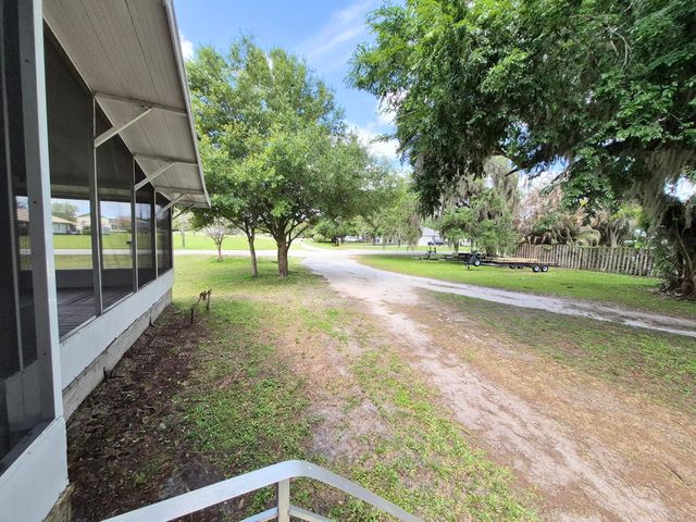 301 SE 5th Avenue, Okeechobee, FL 34974