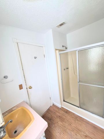 301 SE 5th Avenue, Okeechobee, FL 34974