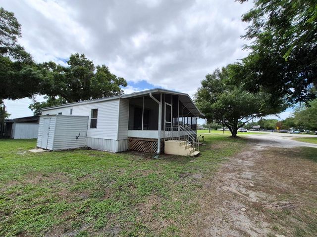 301 SE 5th Avenue, Okeechobee, FL 34974