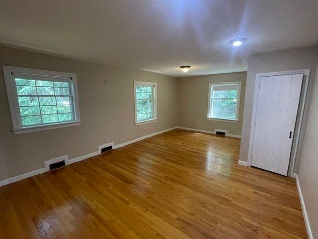 117 Hazardville Rd, Longmeadow, MA 01106
