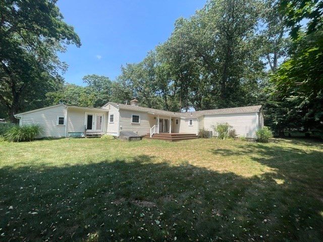 117 Hazardville Rd, Longmeadow, MA 01106