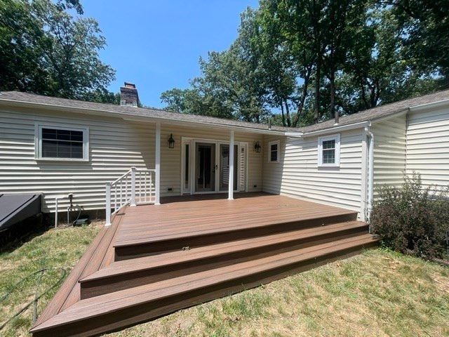 117 Hazardville Rd, Longmeadow, MA 01106
