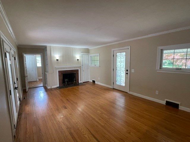 117 Hazardville Rd, Longmeadow, MA 01106