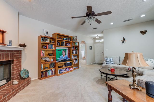 5915 8th Street, Lubbock, TX 79416