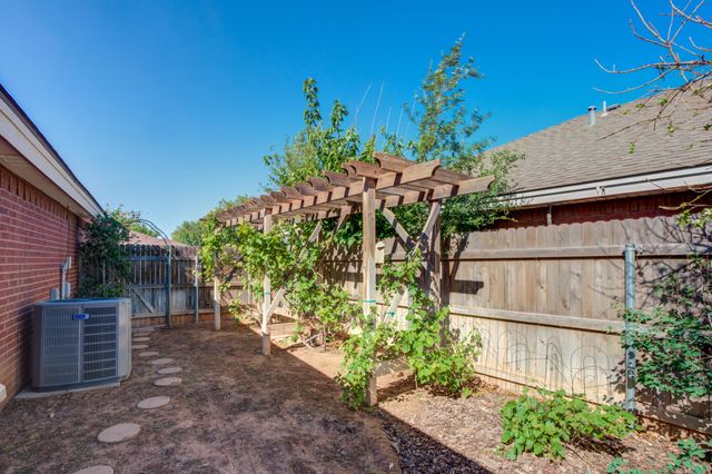5915 8th Street, Lubbock, TX 79416