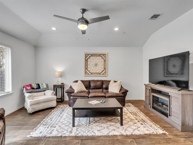 2521 Honey Nest Lane, Conroe, TX 77301