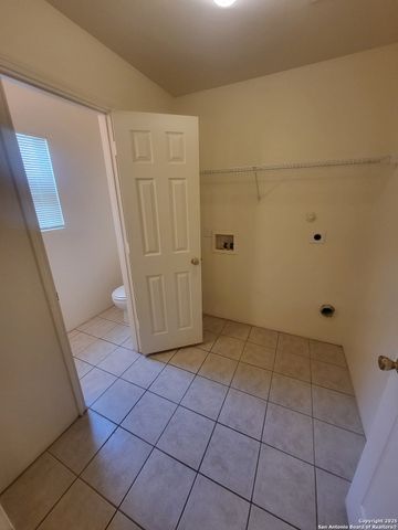 9019 Maverick Draw, San Antonio, TX 78250