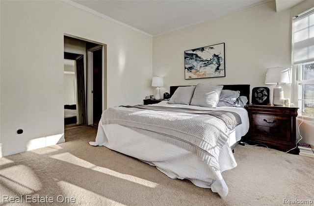 6923 Tangle Wood, Waterford, MI 48327