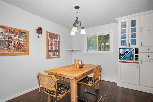 11006 E Boundary Rd, Elk, WA 99009