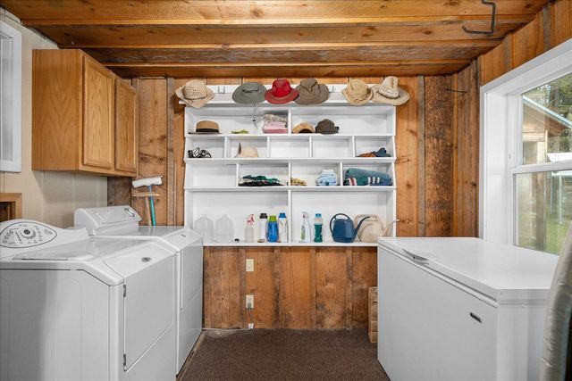 11006 E Boundary Rd, Elk, WA 99009