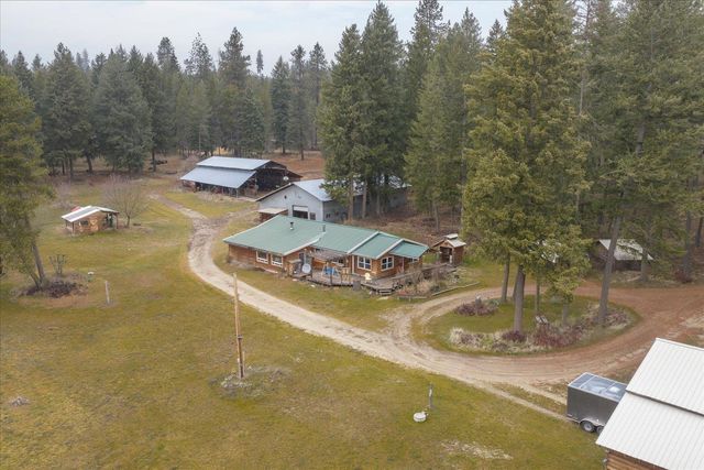 11006 E Boundary Rd, Elk, WA 99009