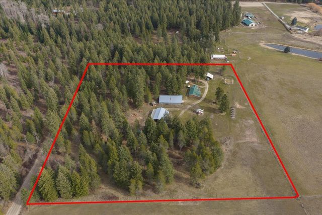 11006 E Boundary Rd, Elk, WA 99009