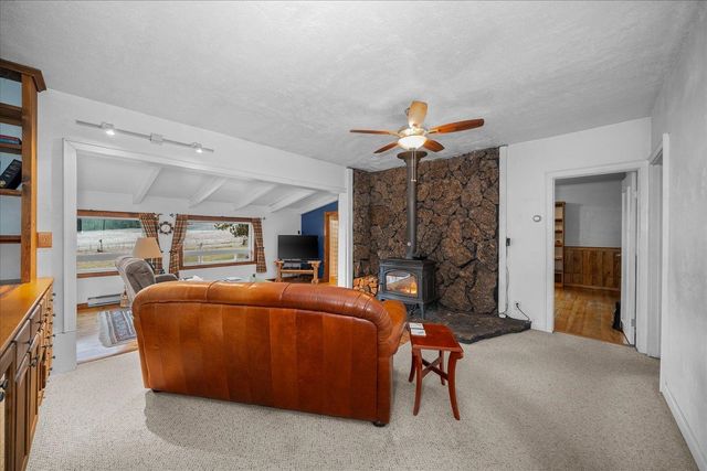 11006 E Boundary Rd, Elk, WA 99009