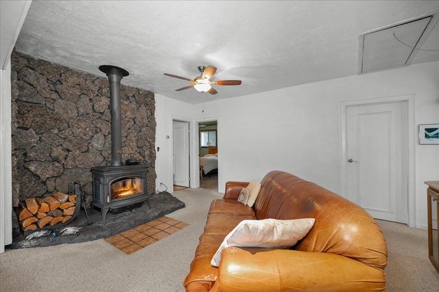 11006 E Boundary Rd, Elk, WA 99009