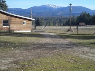 11006 E Boundary Rd, Elk, WA 99009