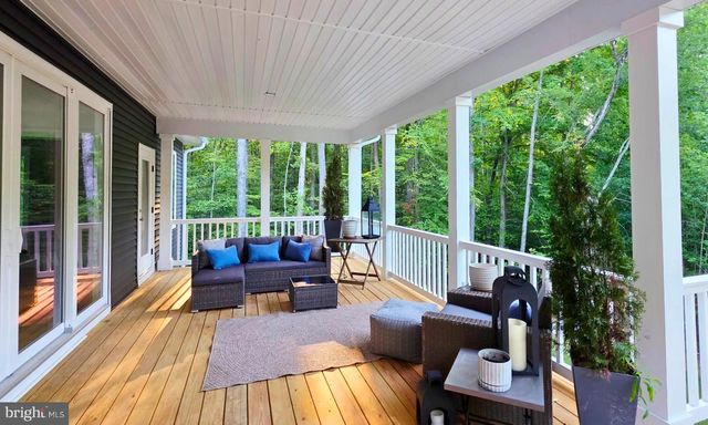 515 NOAHS LANDING DR, Bumpass, VA 23024