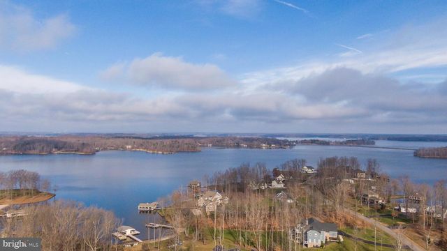 515 NOAHS LANDING DR, Bumpass, VA 23024