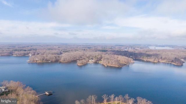 515 NOAHS LANDING DR, Bumpass, VA 23024